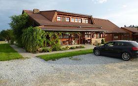 VRÁŽ -Ubytování